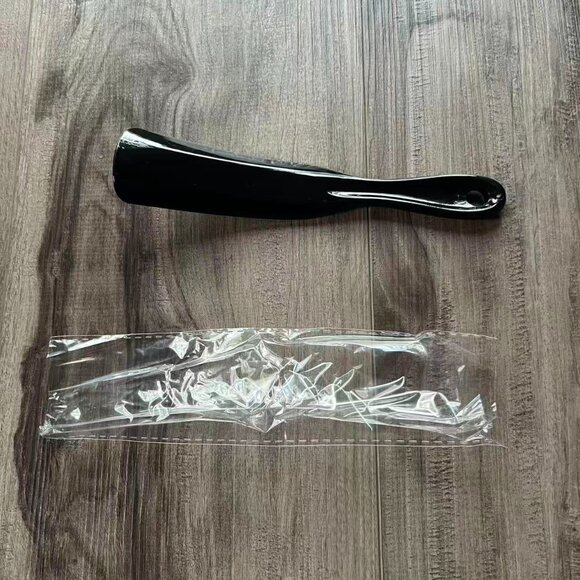 Gucci Shoe Horn - Picture 3 of 3